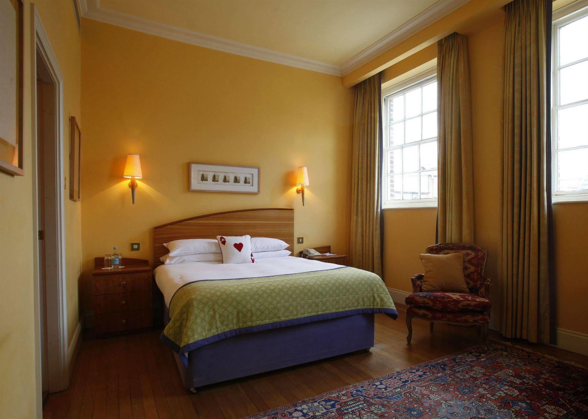Angel Hotel Bury St. Edmunds Ngoại thất bức ảnh